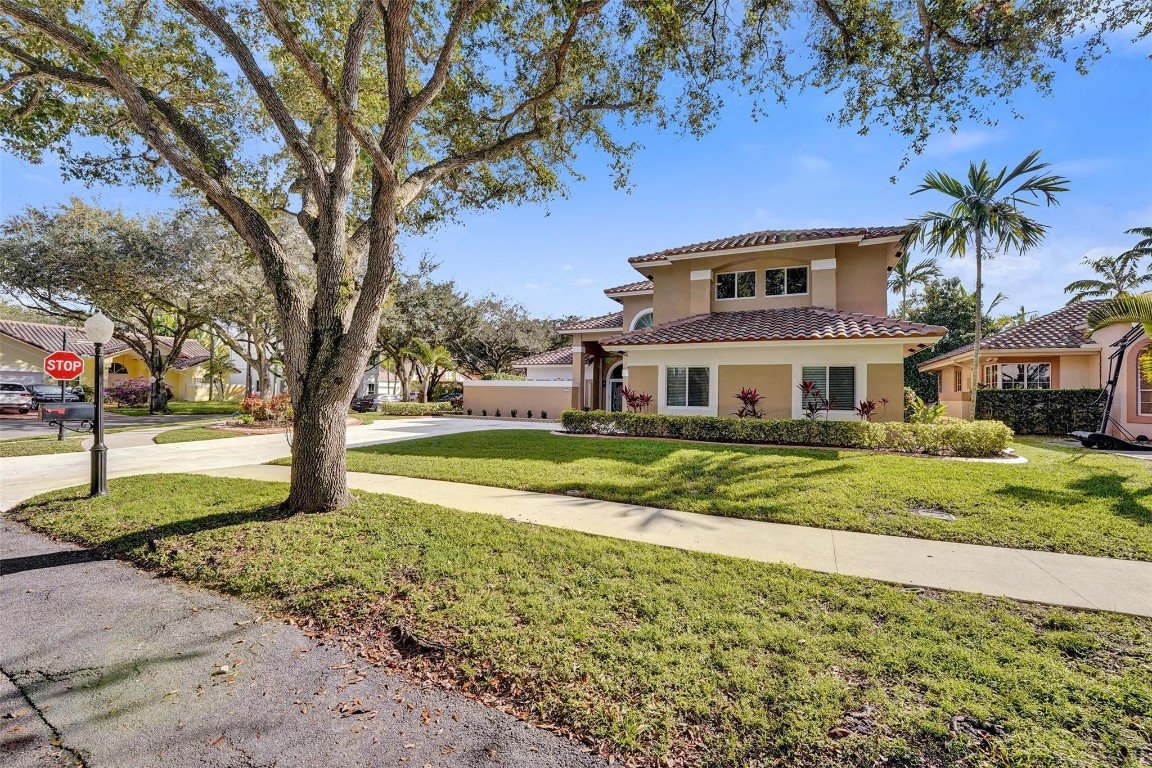 EAST LANDING - Residential