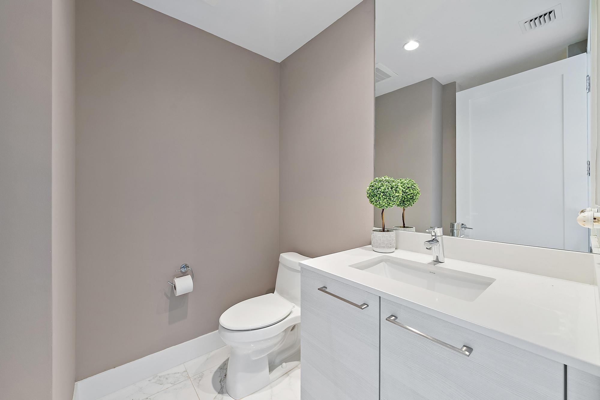 WATER CLUB NORTH PALM BEA - Residential