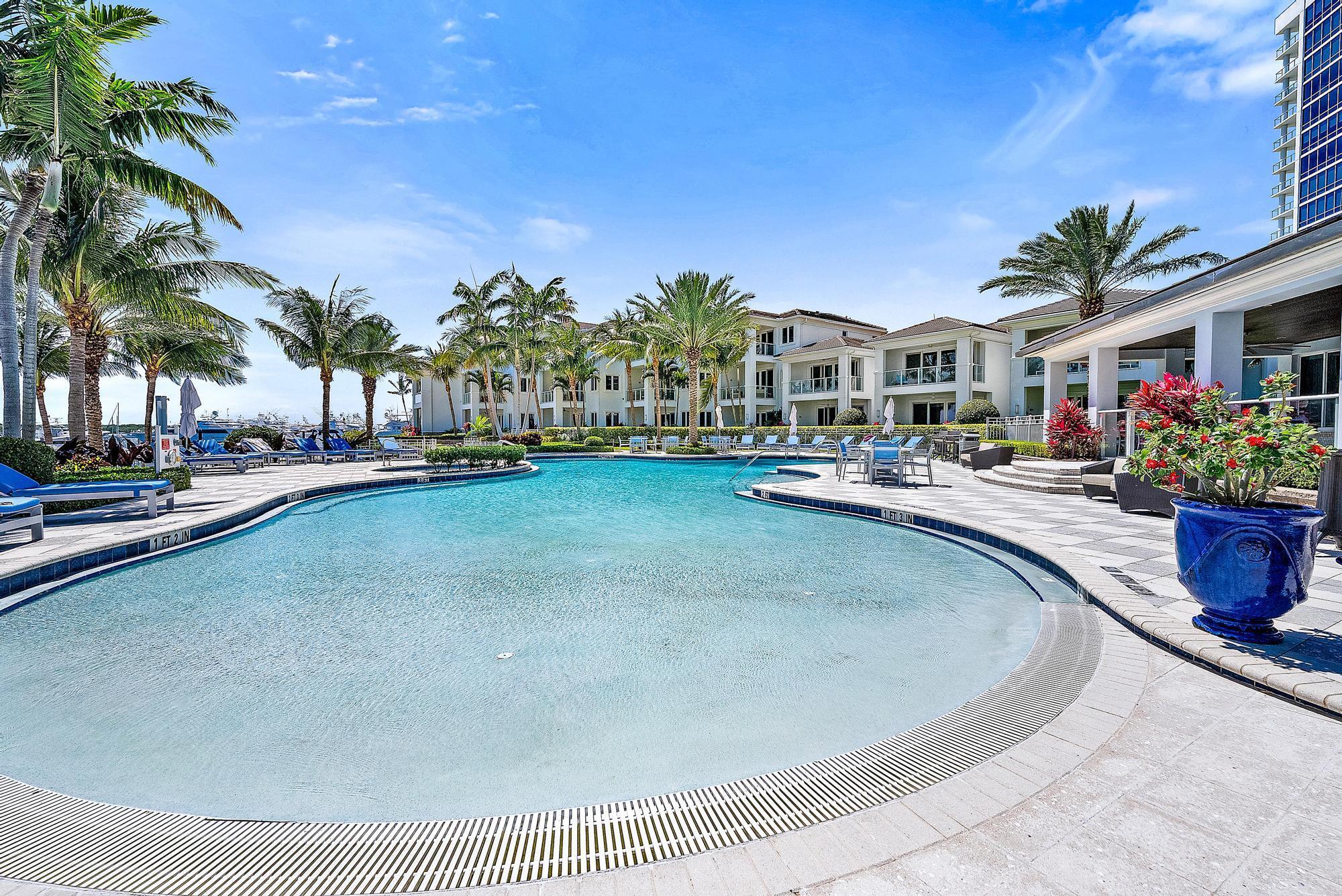 WATER CLUB NORTH PALM BEA - Residential