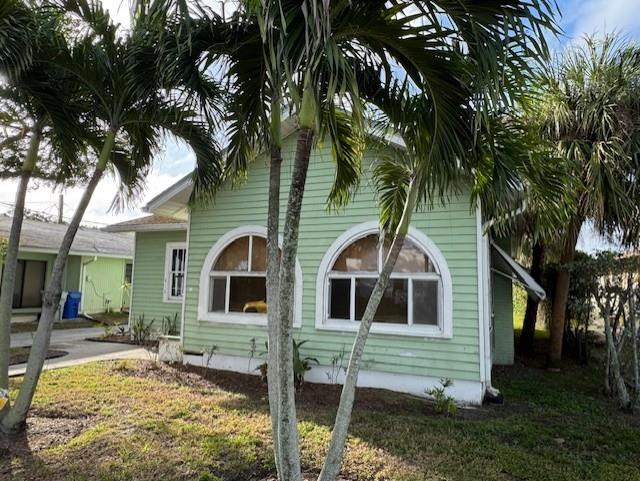 418 NE 4th St
