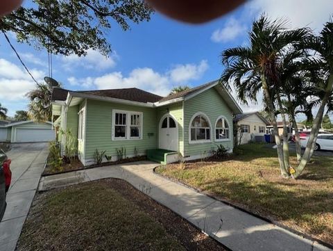 418 NE 4th St Pompano Beach FL 33060