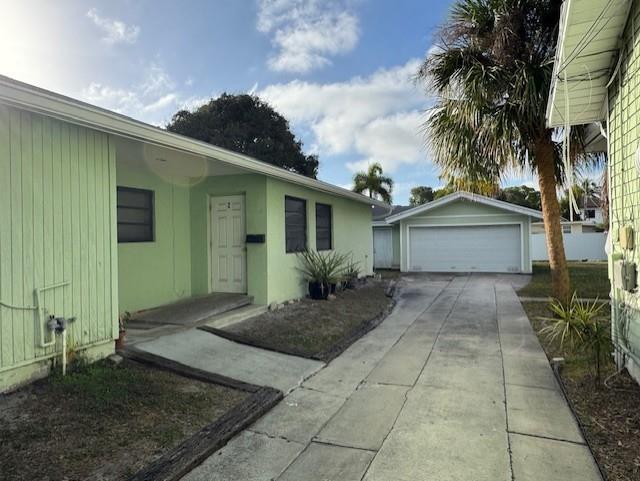 418 NE 4th St