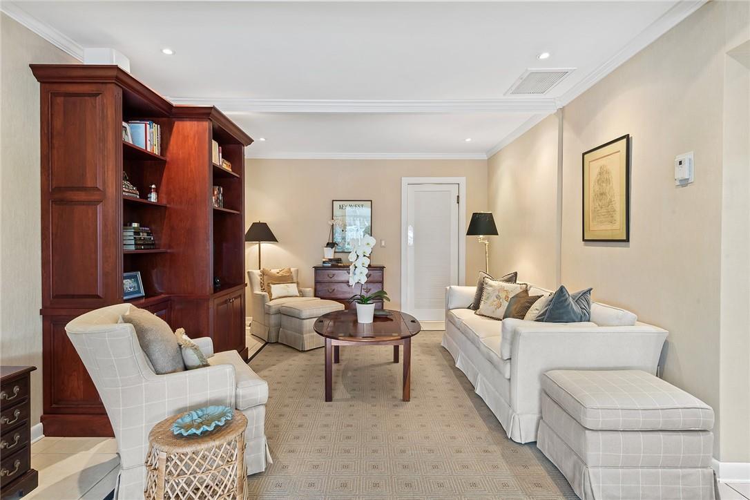 Riviera 6-17 B - Land