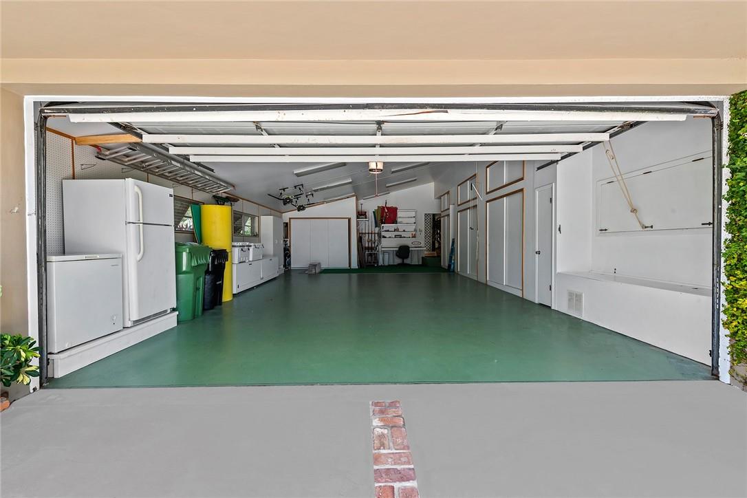 Riviera 6-17 B - Land