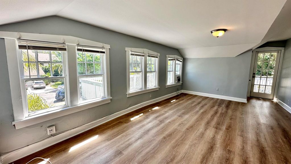 Photo of 313 S Lakeside Drive #3, Lake Worth Beach, FL 33460 (MLS # R11019096)