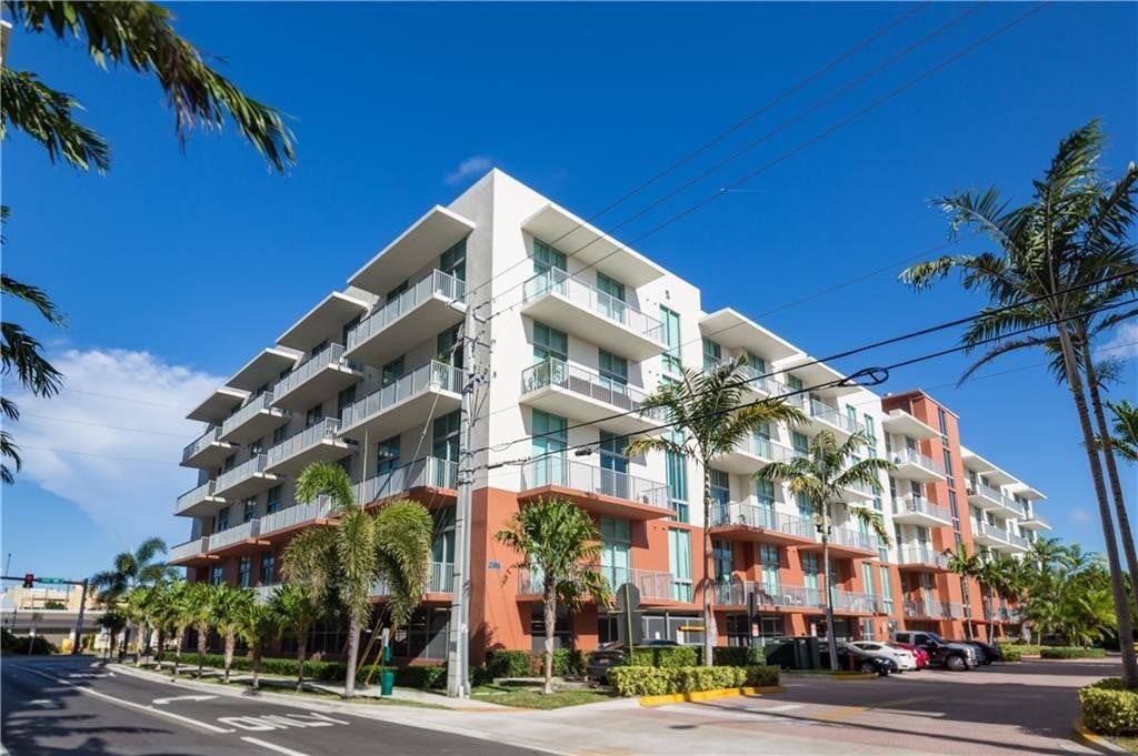 2100 Van Buren Street 308, Hollywood FL 33020