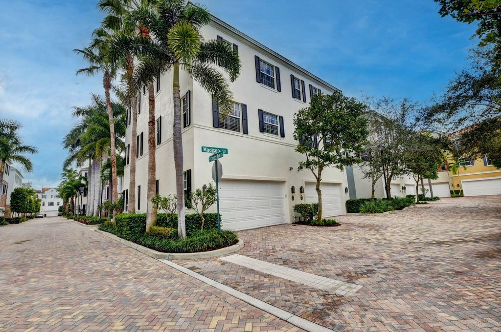 Photo of 134 Madison Lane, Delray Beach, FL 33444 (MLS # B26027992)