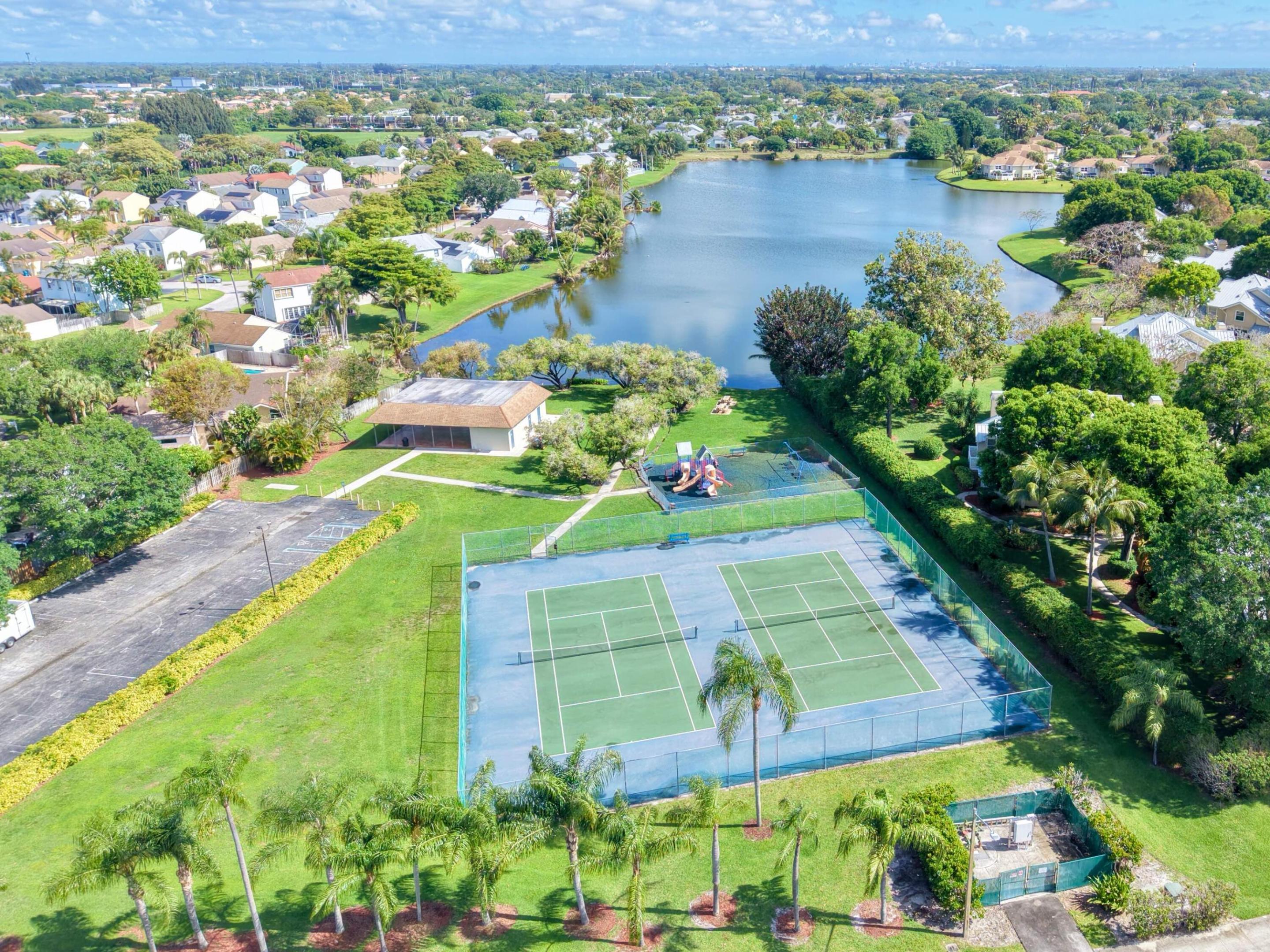 MEADOWS 300 1 - Residential