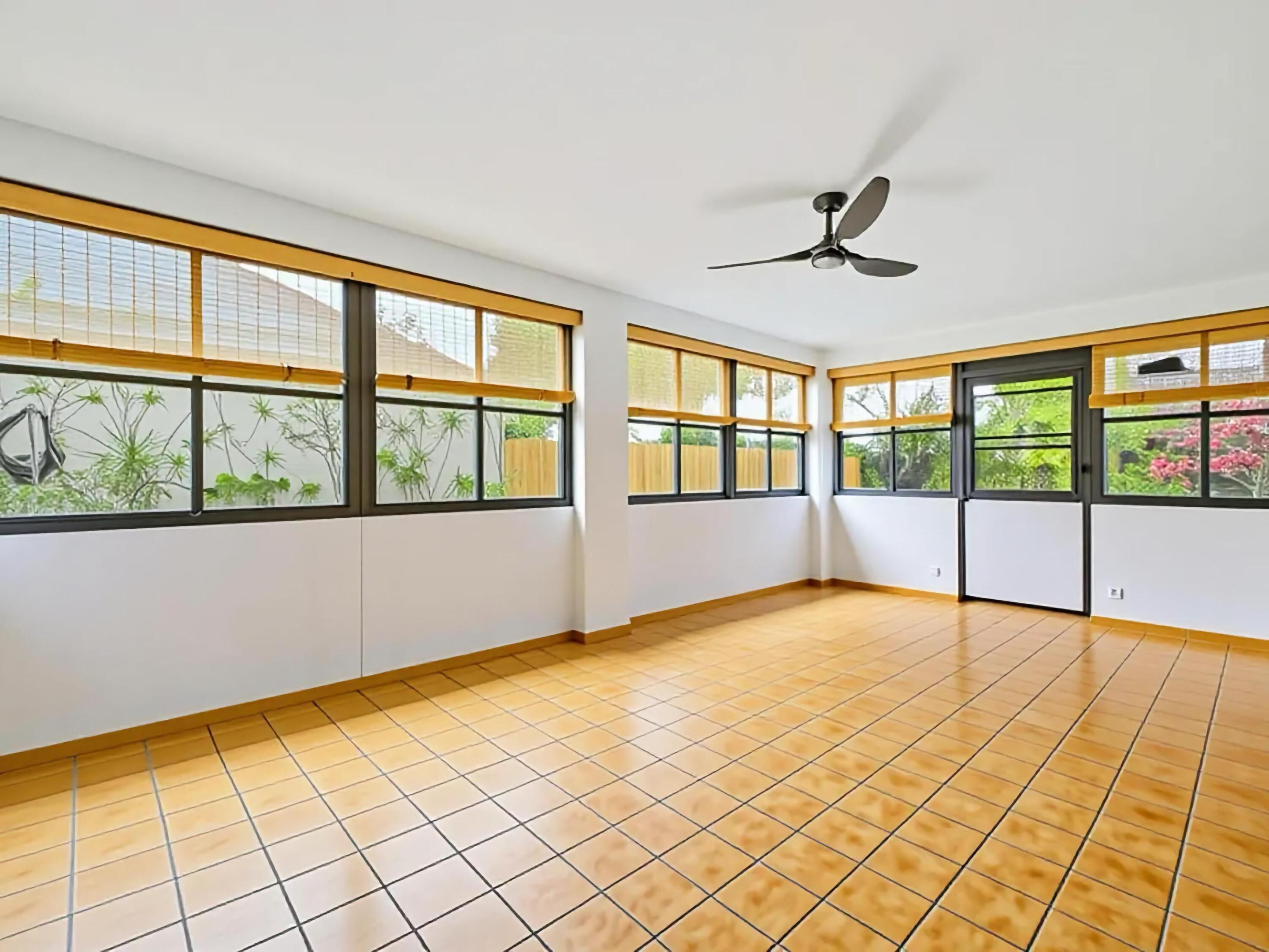 MEADOWS 300 1 - Residential