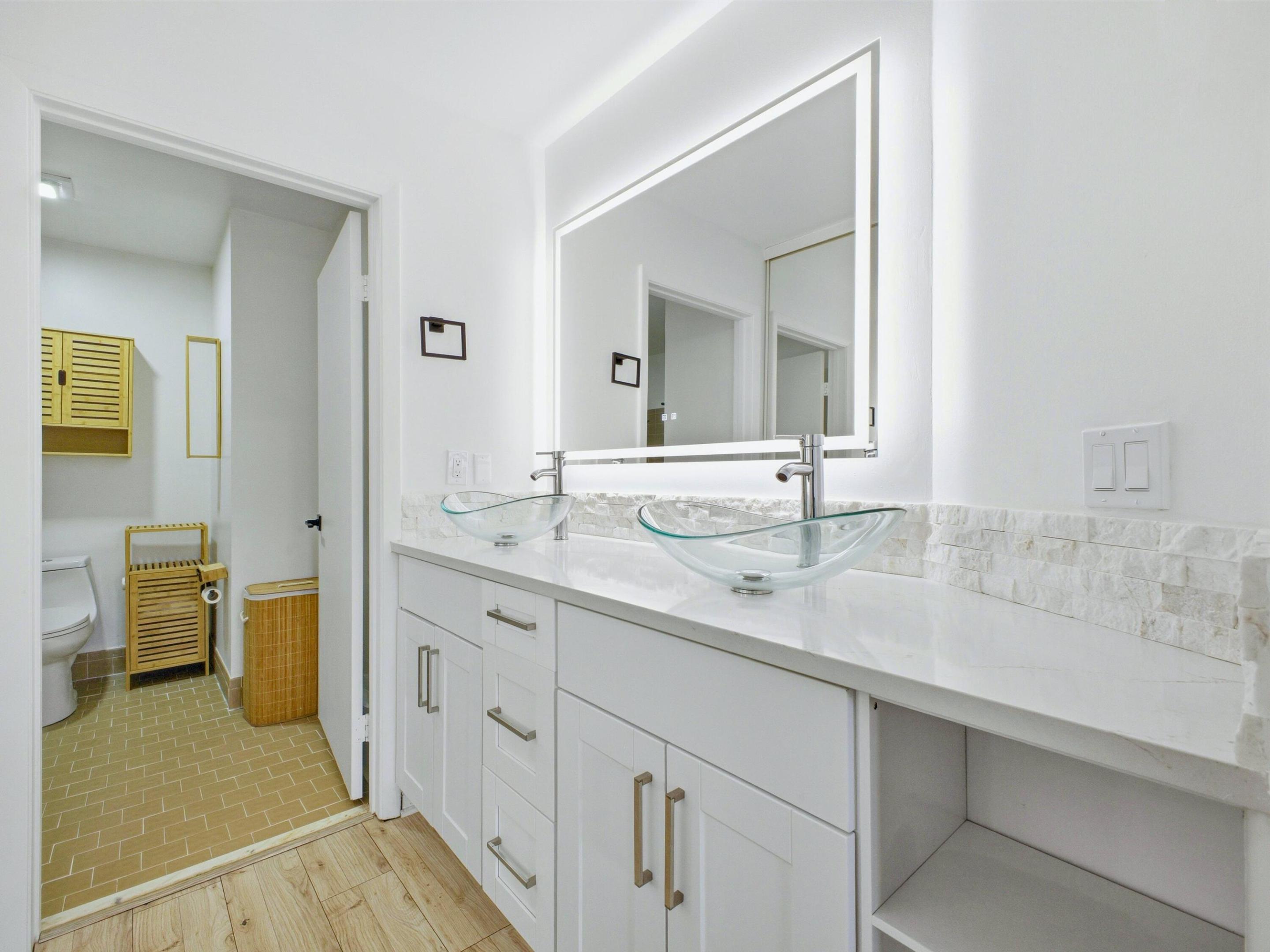 MEADOWS 300 1 - Residential