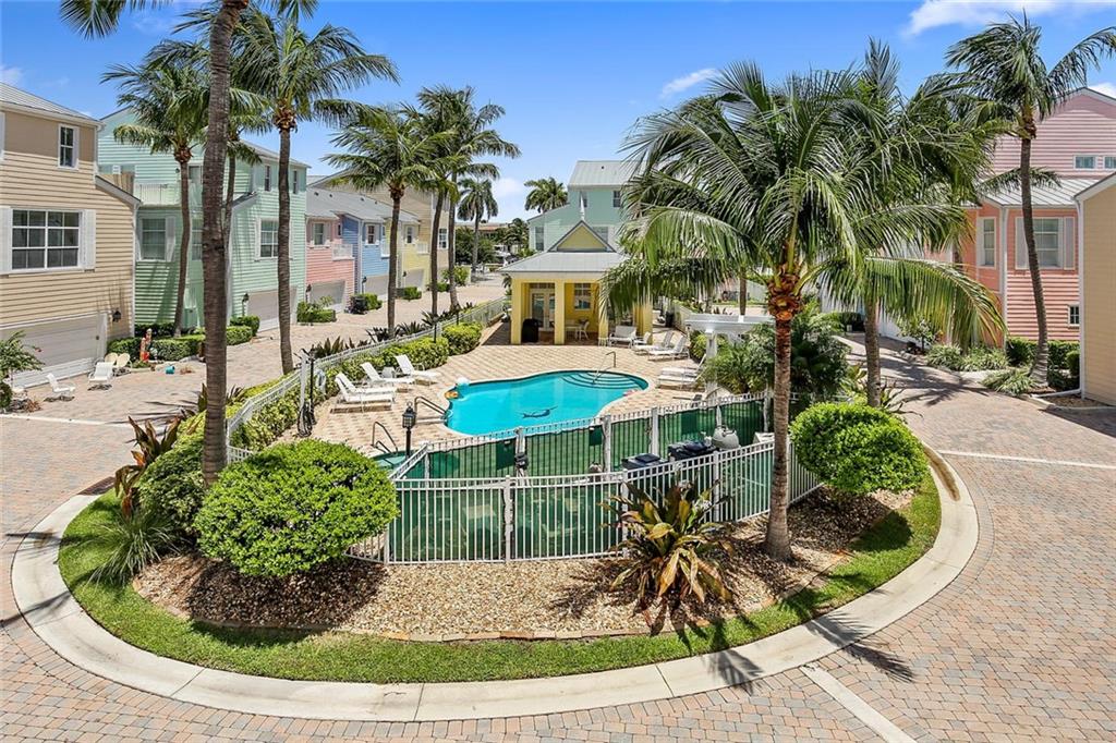 TILLOTSON SQUARE - Residential