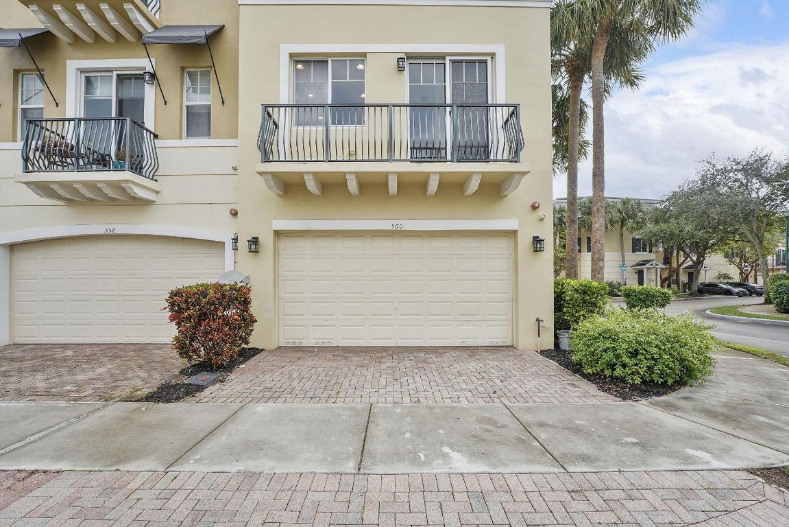 VISTAZO AT BOCA RATON - Residential Lease