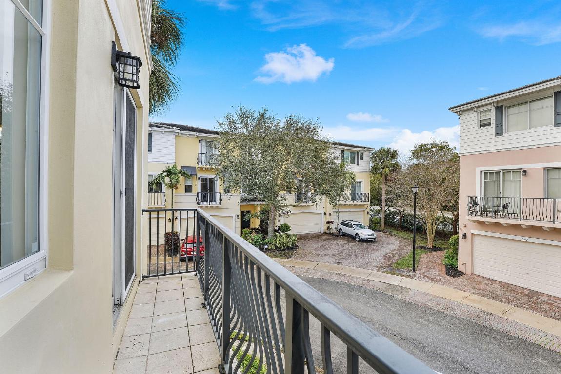 VISTAZO AT BOCA RATON - Residential Lease