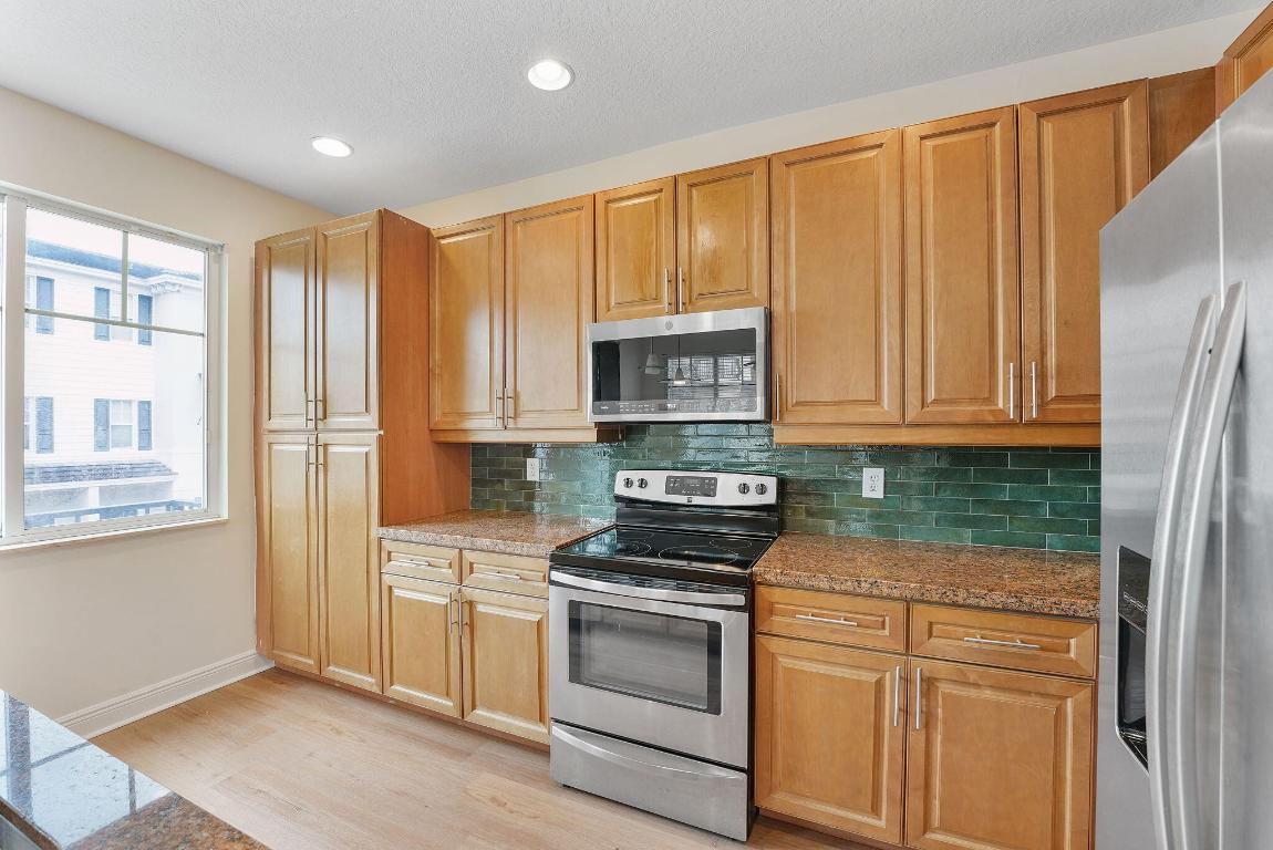 VISTAZO AT BOCA RATON - Residential Lease