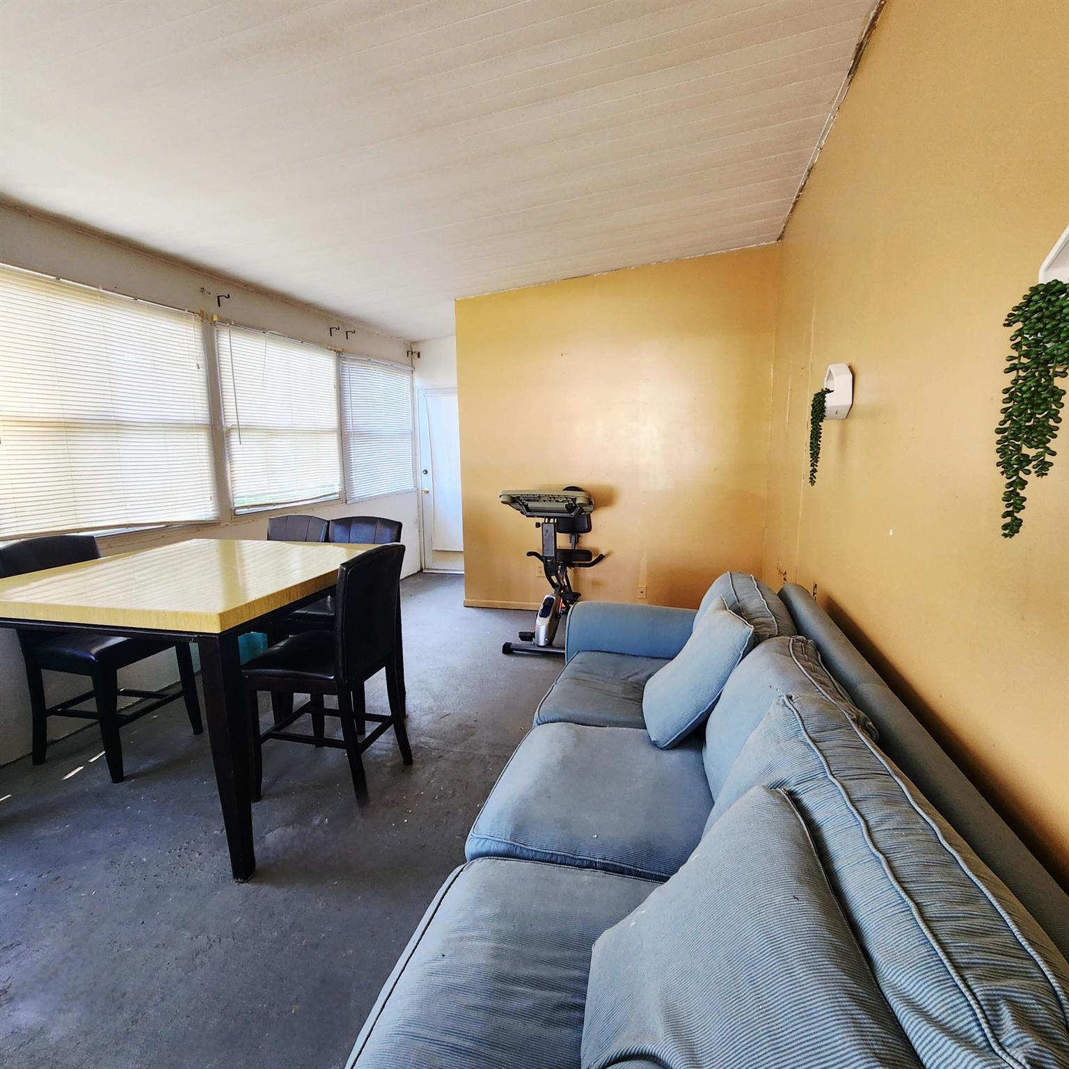 Spanish Lakes Golf Villag - Residential