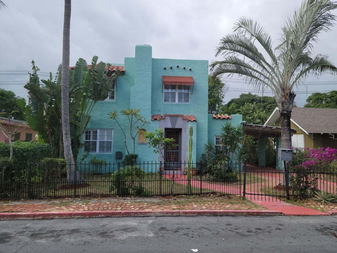 LAKE WORTH TOWN OF - Residential Lease