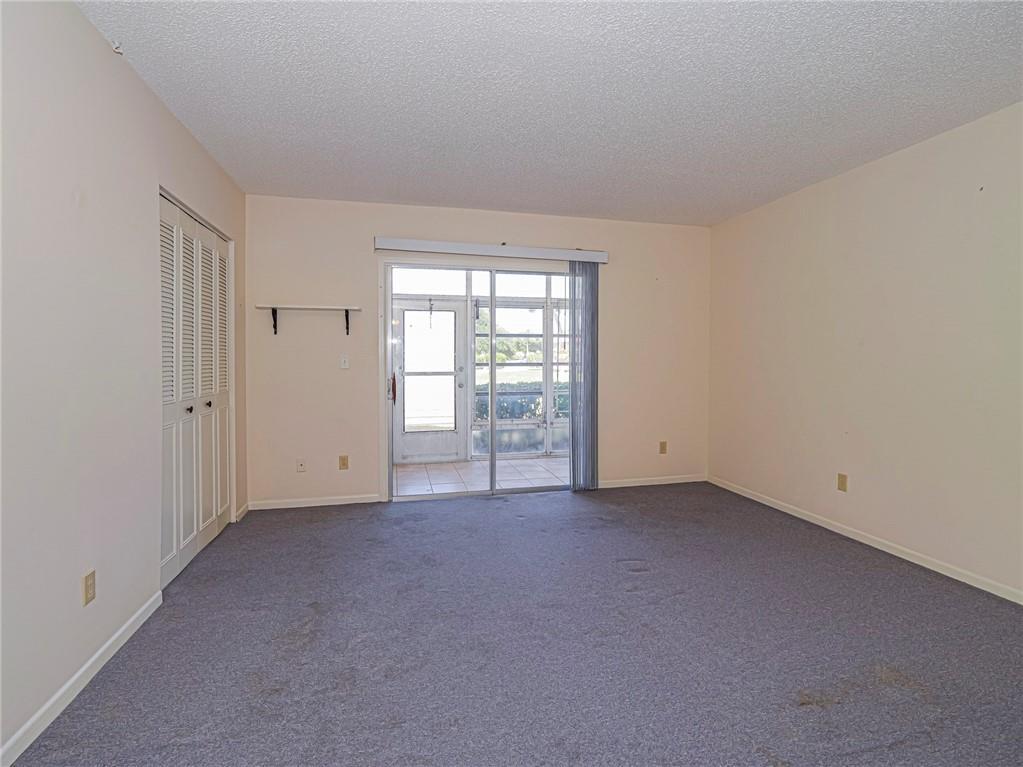 VISTA ROYALE PHASE IV BLDGS 83-111 - Residential