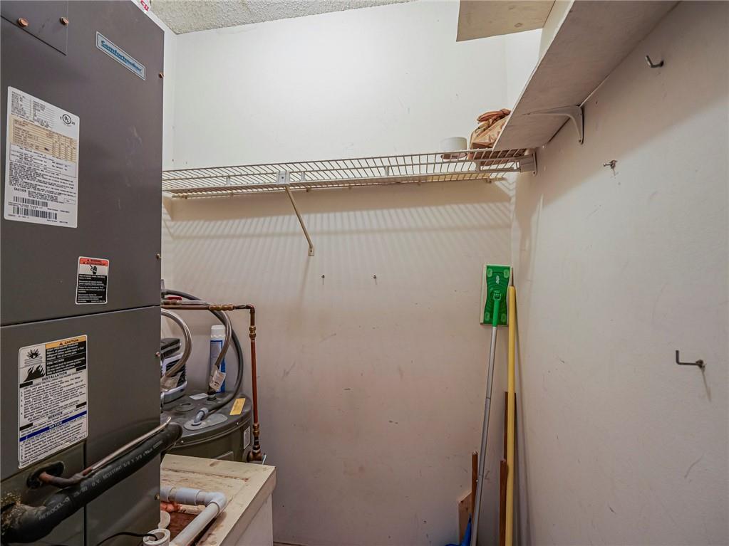 VISTA ROYALE PHASE IV BLDGS 83-111 - Residential