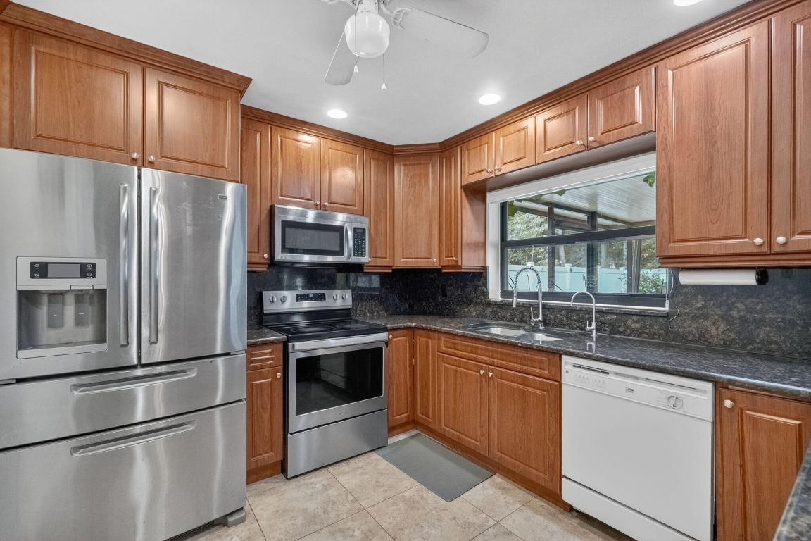 NORTH LAUDERDALE VILLAGE SEC 6 - Residential