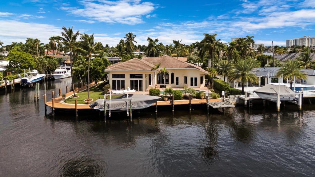 Photo of 2761 SE 9TH Street, Pompano Beach, FL 33062 (MLS # B26072880)