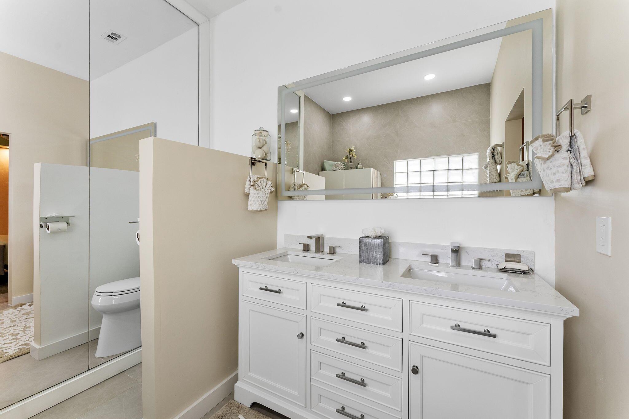 BOCA GARDENS - Residential