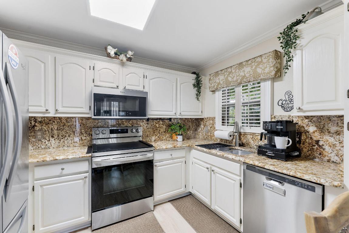 BOCA GARDENS - Residential