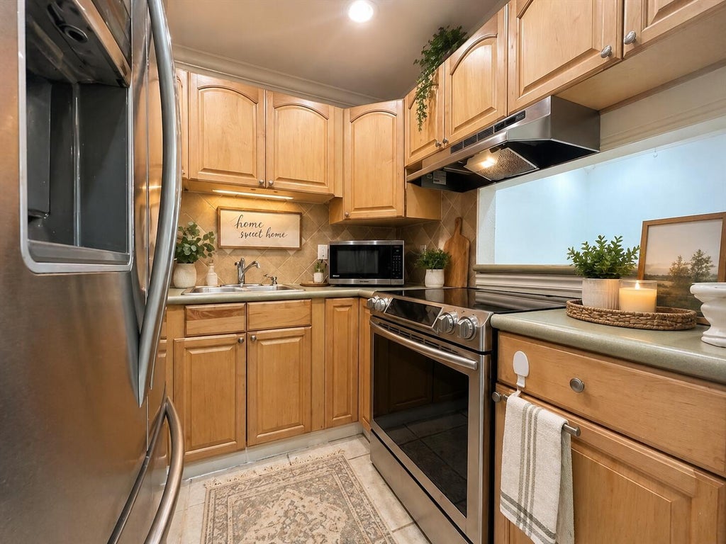 Photo of 11783 NW 30th Street, Coral Springs, FL 33065 (MLS # B26078404)