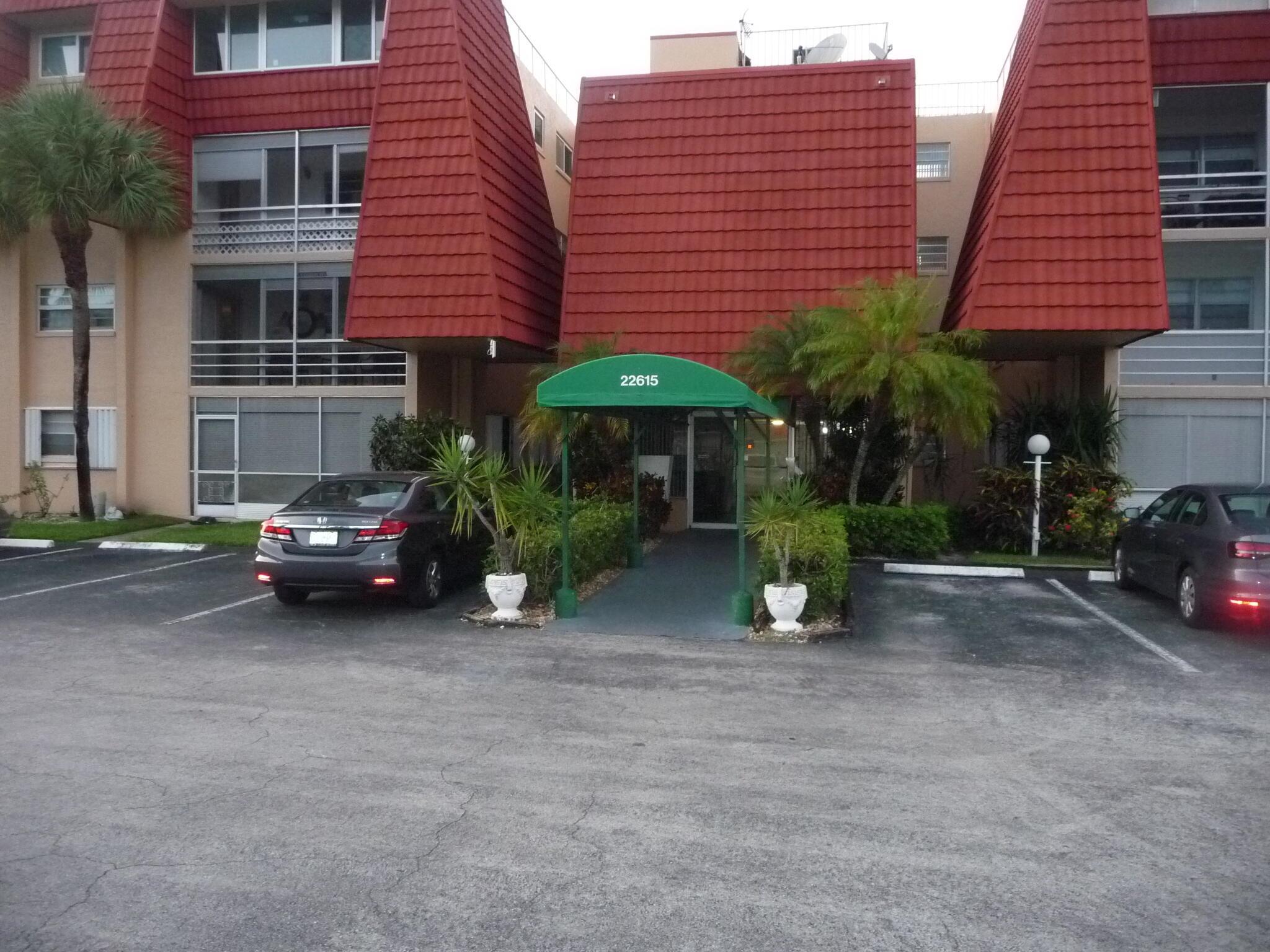 BOCA CLUB CONDO - Residential Lease