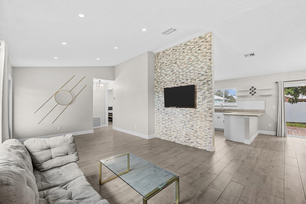 Photo of 265 SW DALTON Circle, Port Saint Lucie, FL 34953 (MLS # B26069405)