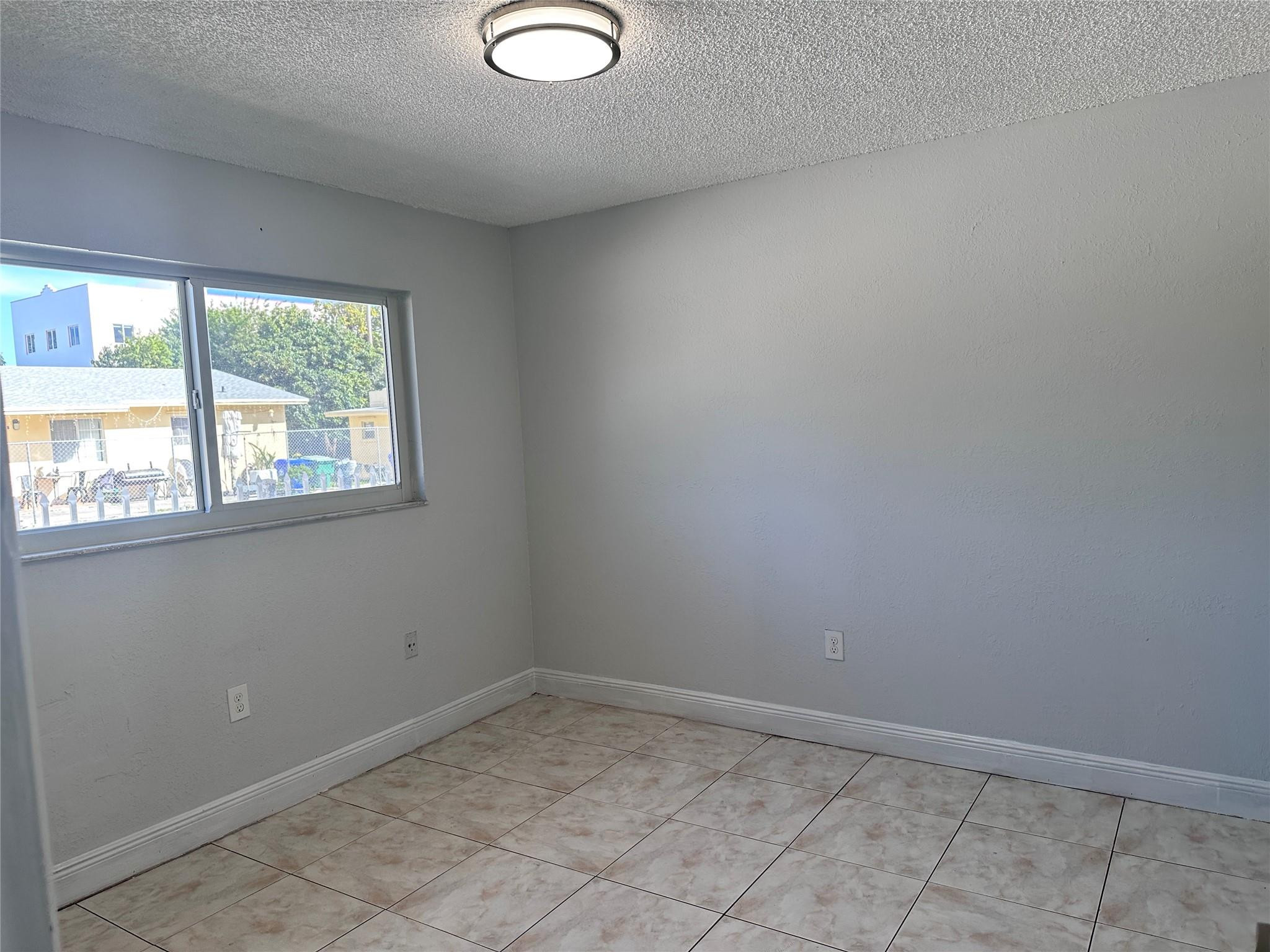 NORTHERN BLVD TRACK - Residential Lease