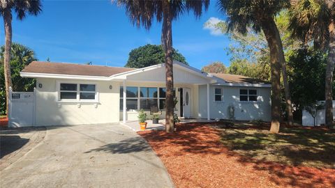 Photo of 4646 NE Dudley Circle, Jensen Beach, FL 34957 (MLS # F10543997)