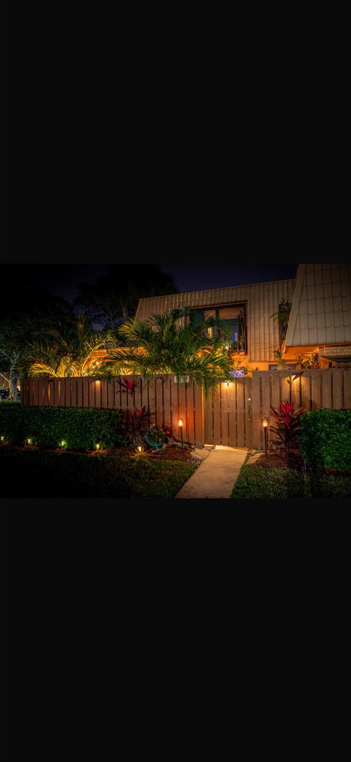 VILLAGE OF SANDALWOOD LAK - Residential