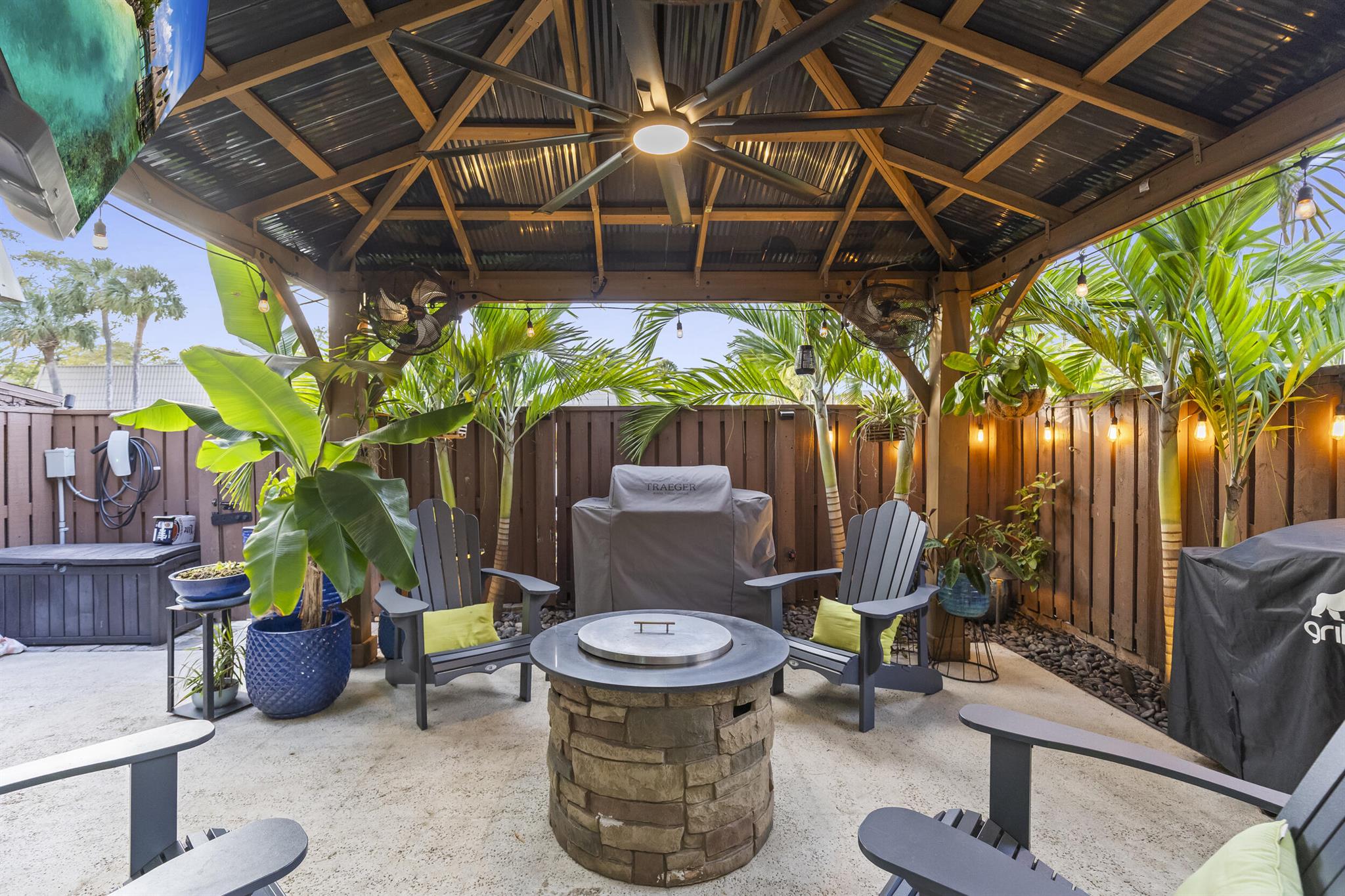 VILLAGE OF SANDALWOOD LAK - Residential