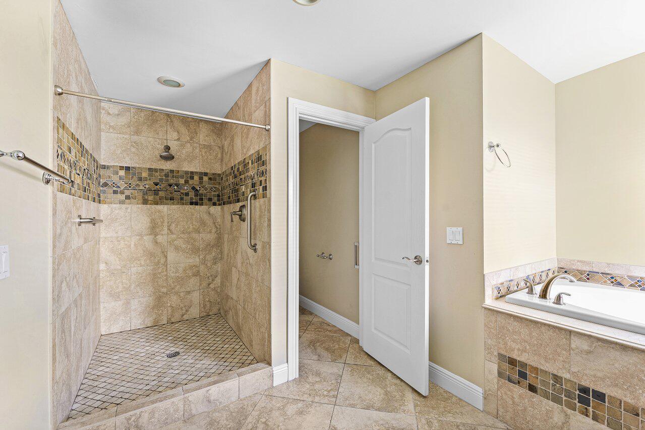 Delaire Country Club - Residential