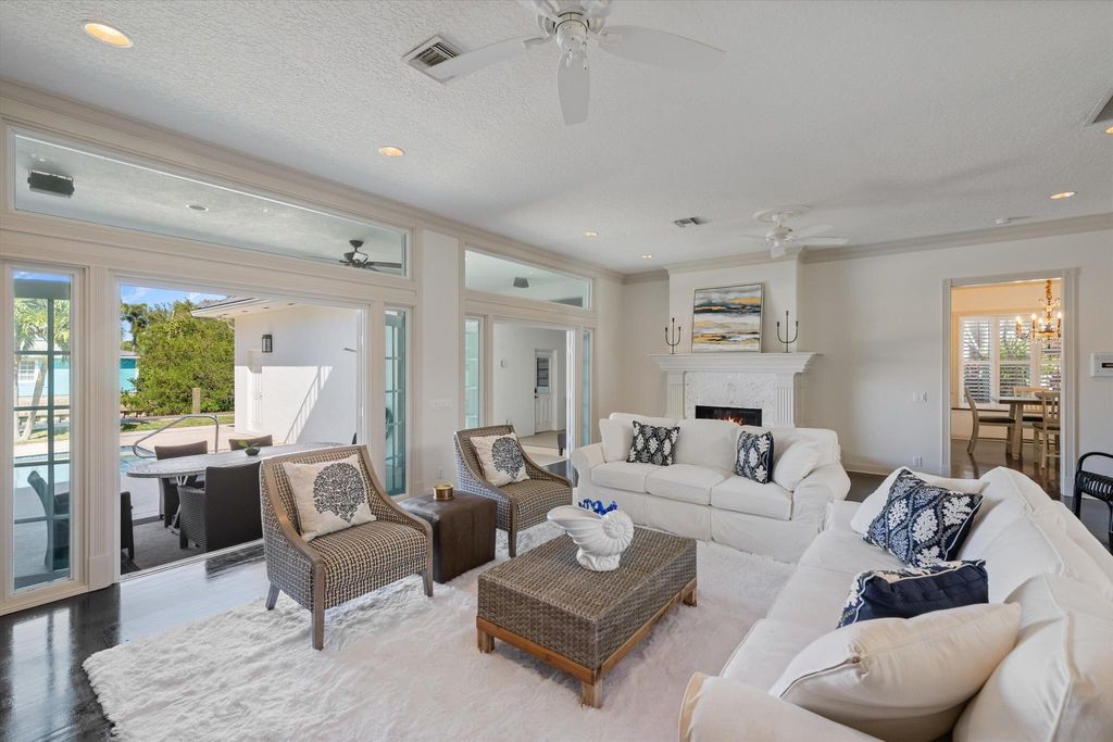 Photo of 401 Center Street, Jupiter, FL 33458 (MLS # R11094742)