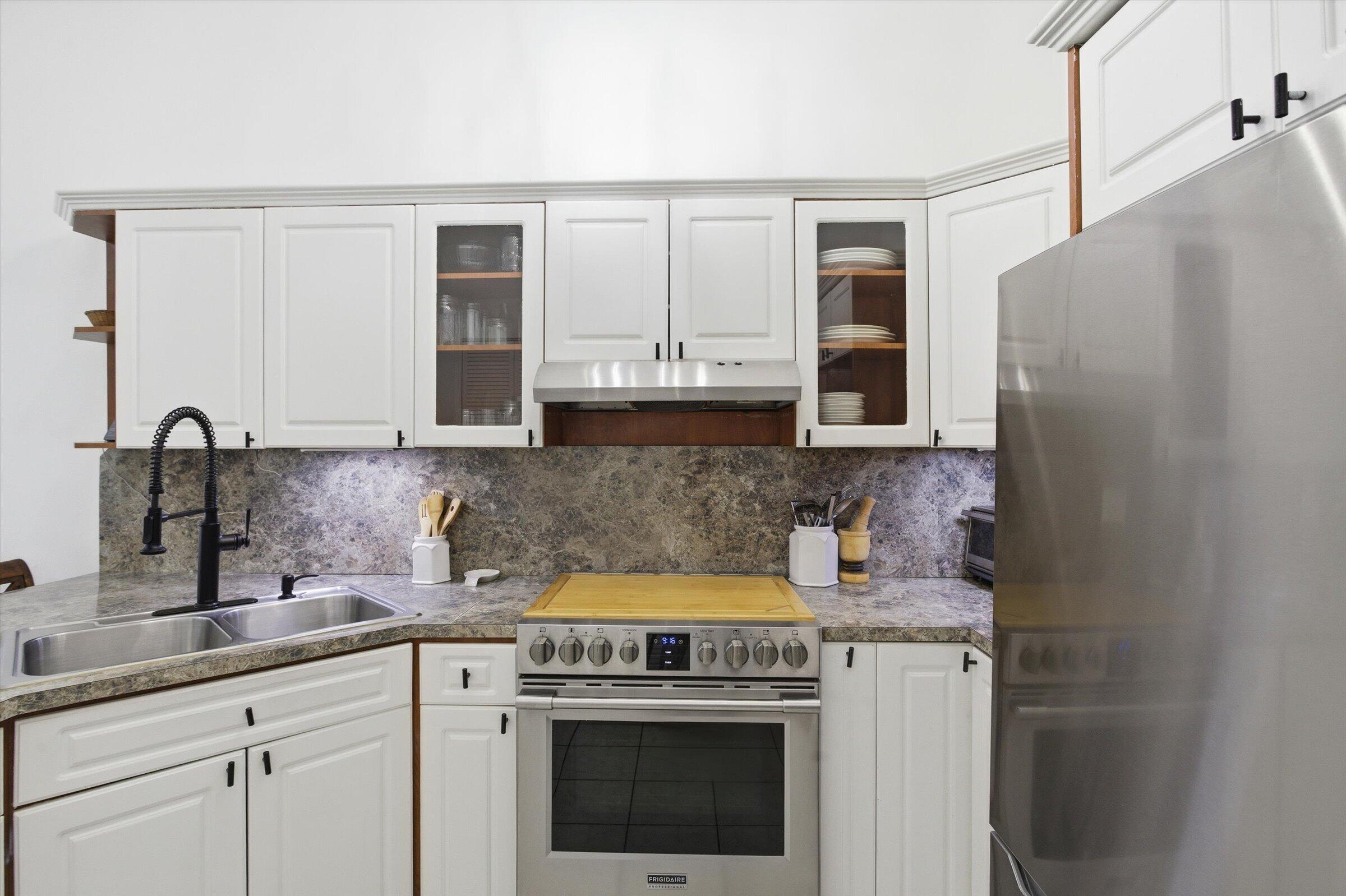 ALAMEDA BY THE LAKE - Residential