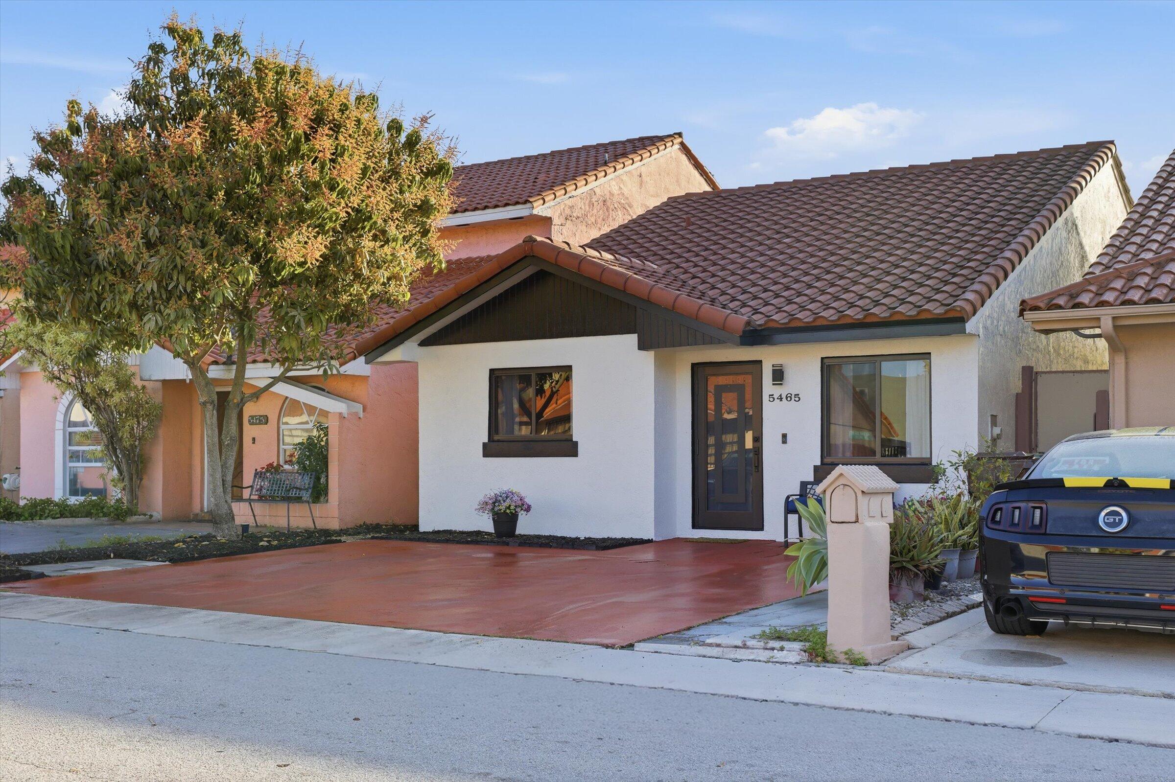 ALAMEDA BY THE LAKE - Residential