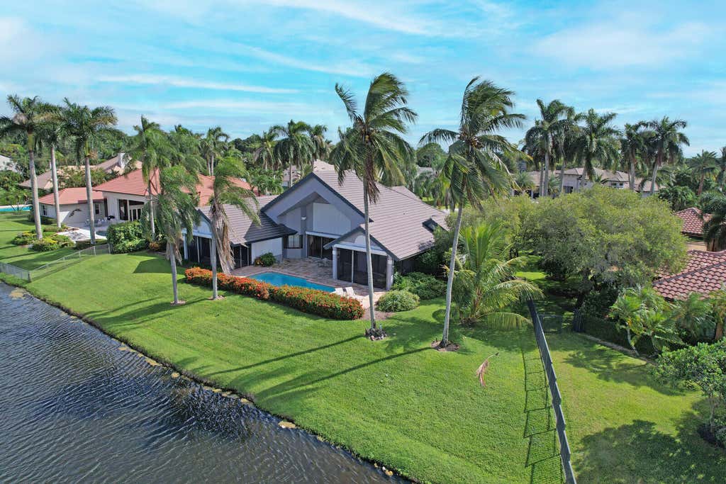 Photo of 3139 Miro Drive S, Palm Beach Gardens, FL 33410 (MLS # R11131257)