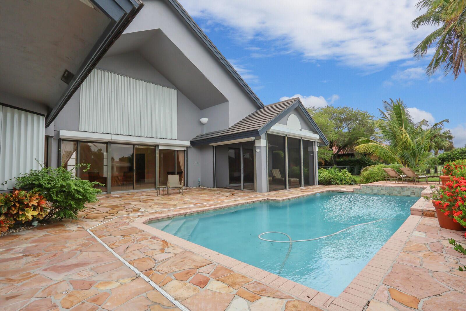 FRENCHMANS CREEK - Residential