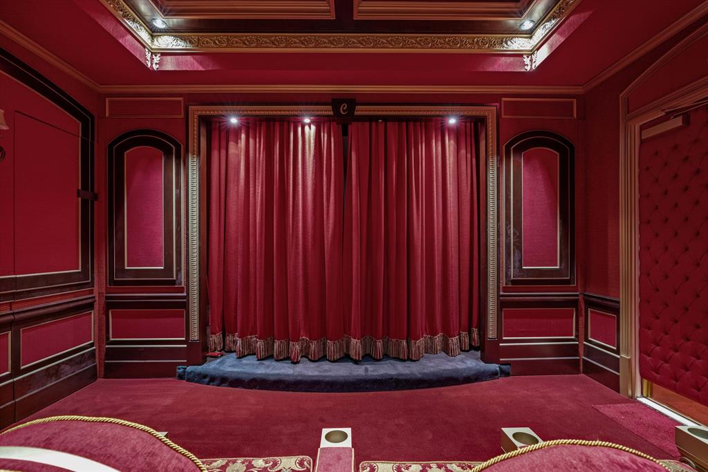 Admirals Cove - Residential