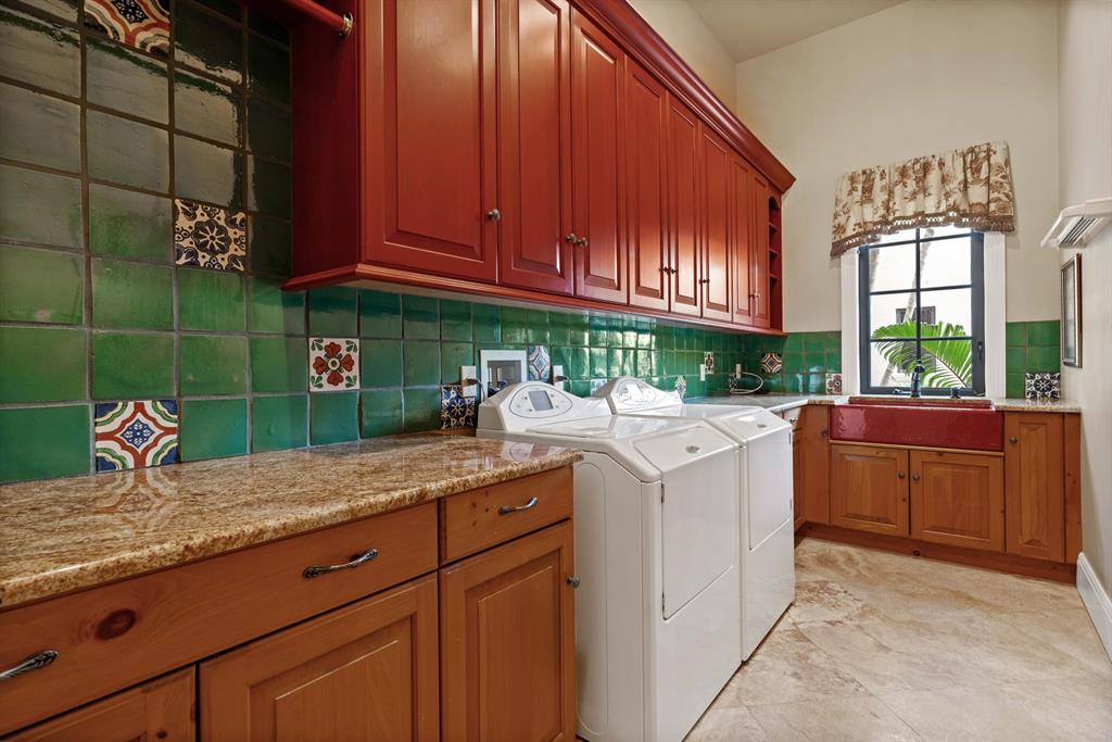 Admirals Cove - Residential