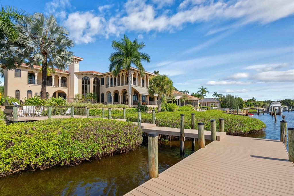 Admirals Cove - Residential