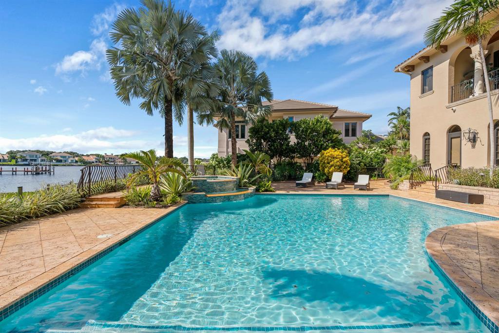 Admirals Cove - Residential