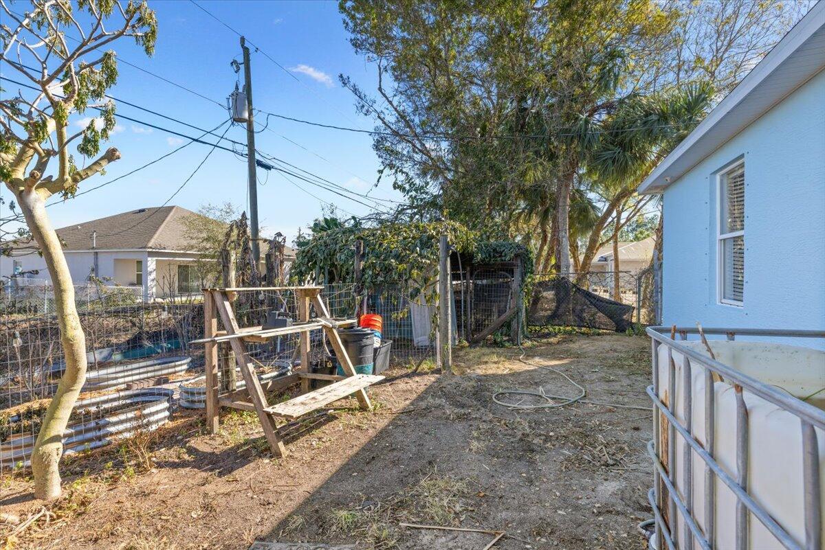 Vero Lake Estates - Residential