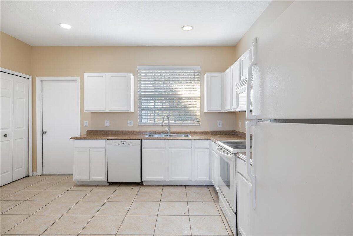 Vero Lake Estates - Residential