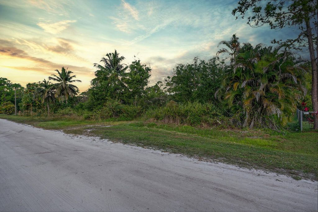 Photo of 0 155th Place N, Jupiter, FL 33478 (MLS # B26042862)