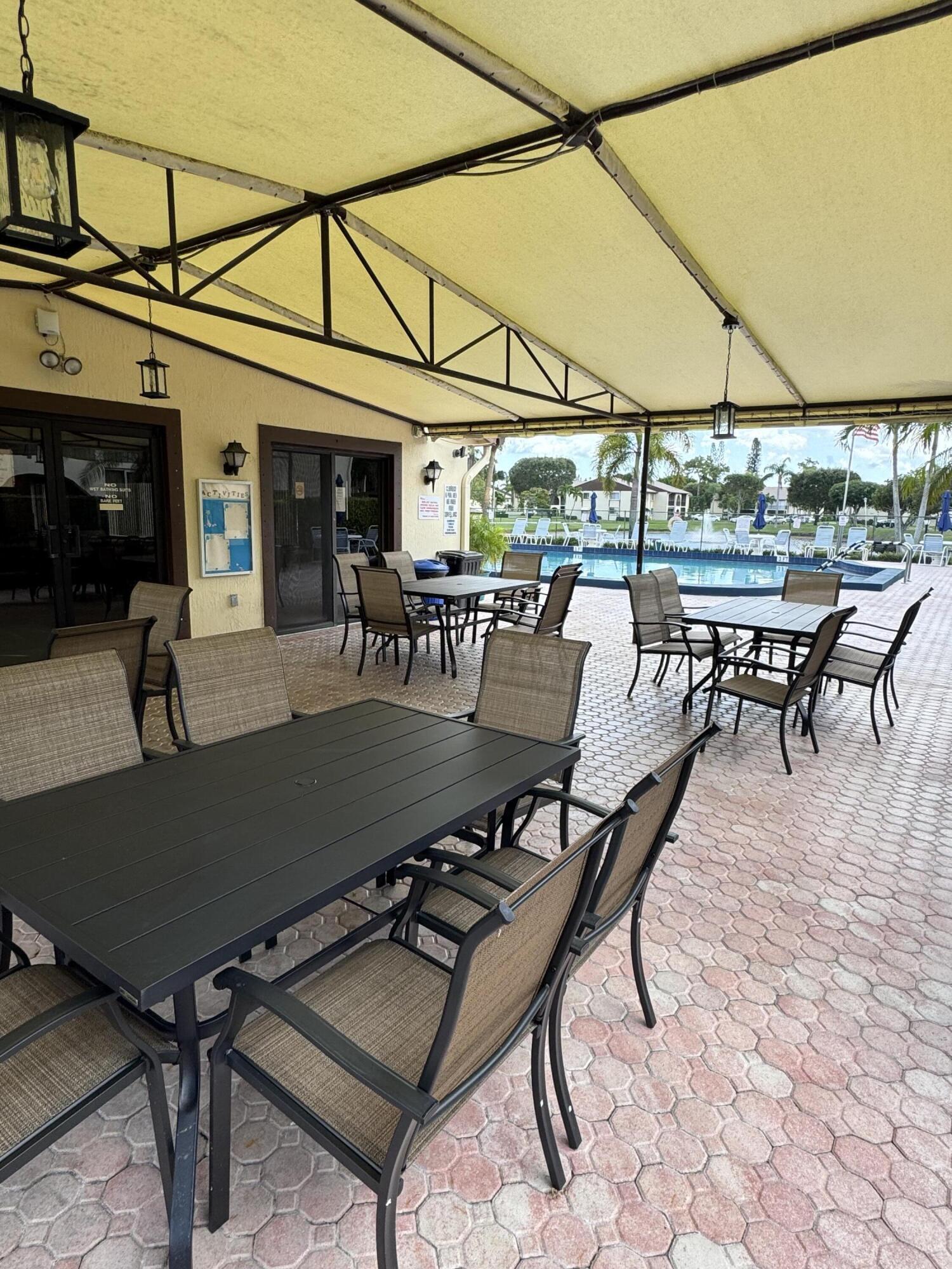 LA PINATA - Residential