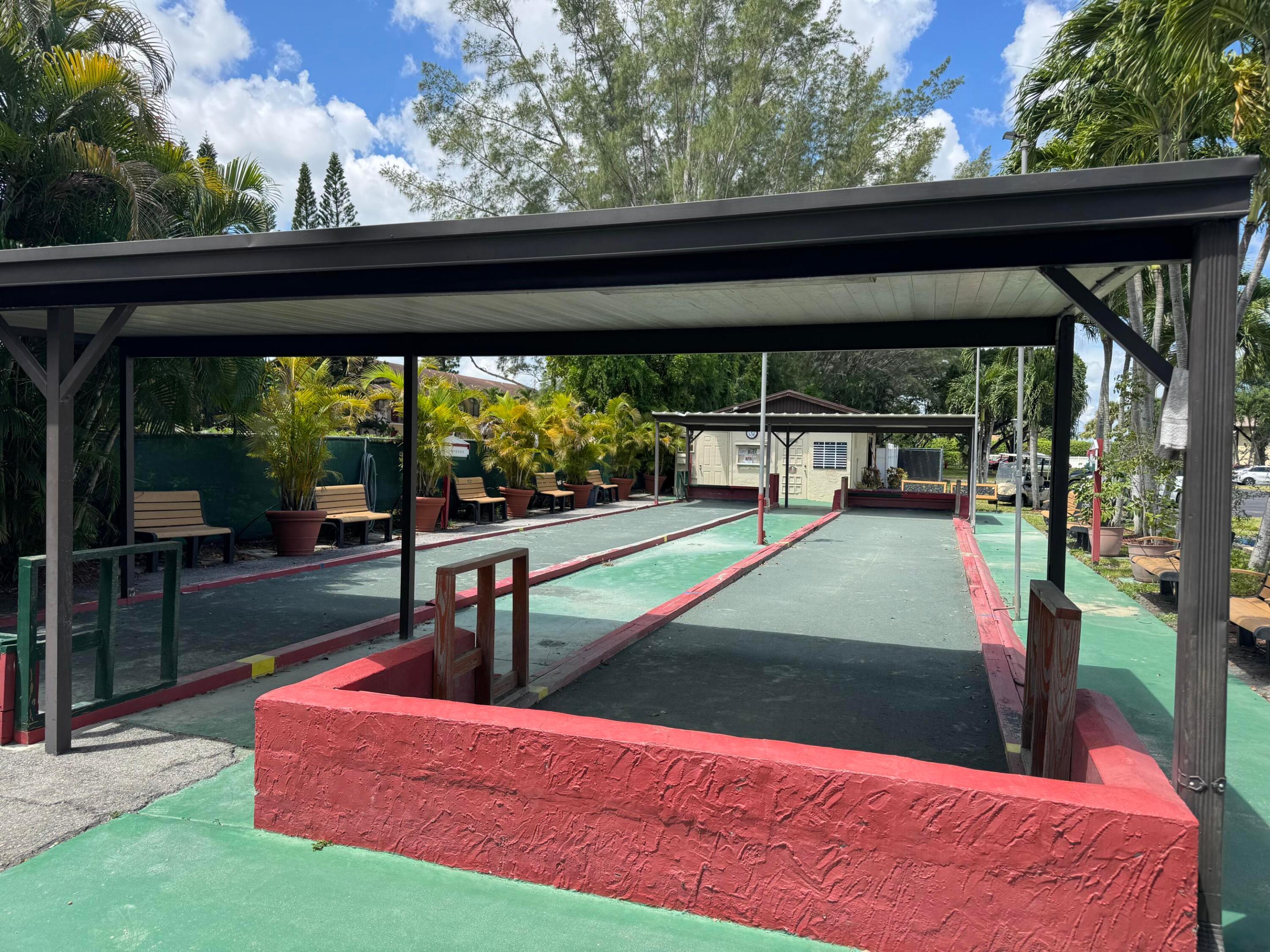 LA PINATA - Residential