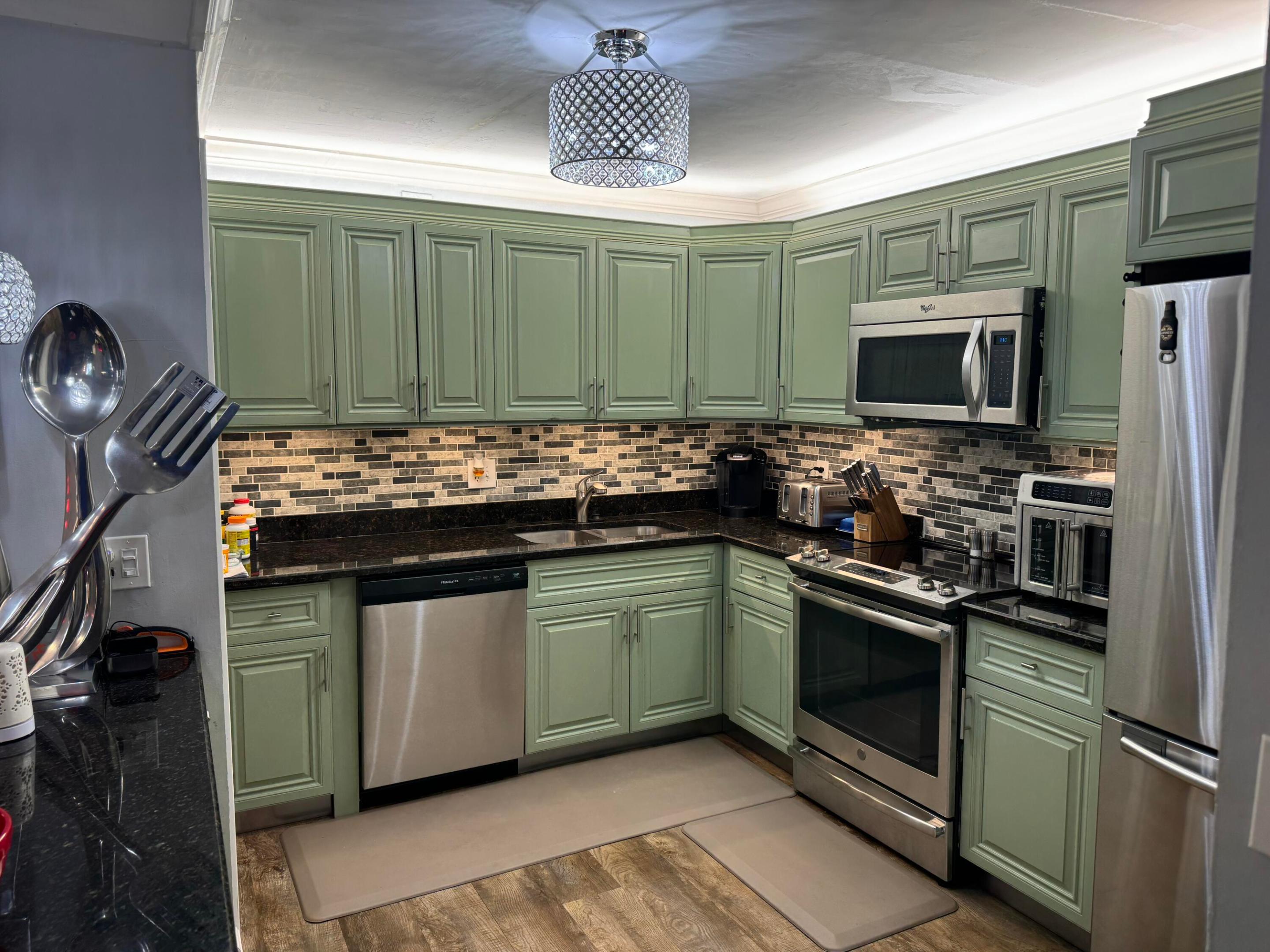 LA PINATA - Residential