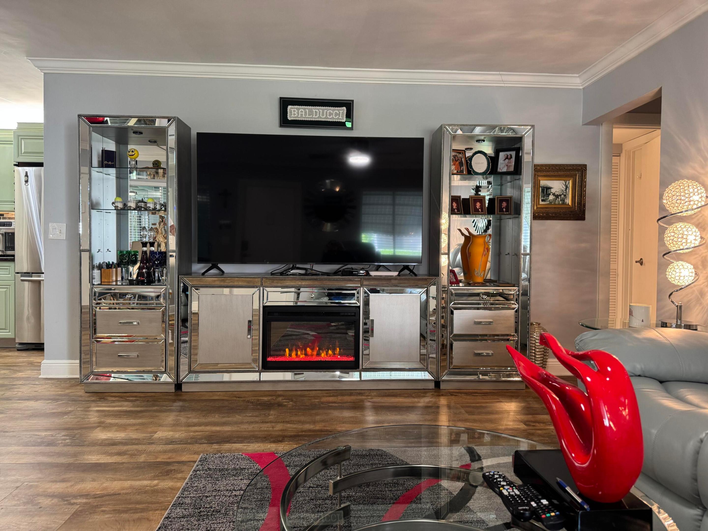 LA PINATA - Residential